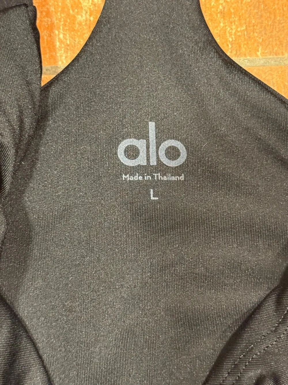 Alo Yoga Black White Striped Elastic Underband Sports Bra Size Large.